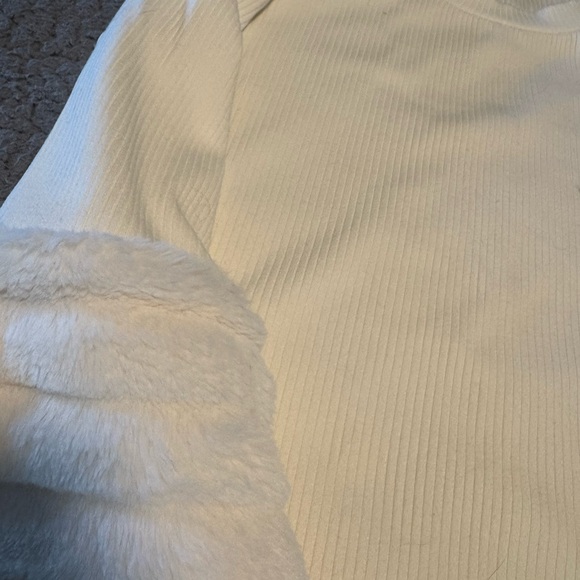 Doe & Rae Cream Ribbed Knit Top - Picture 4 of 4